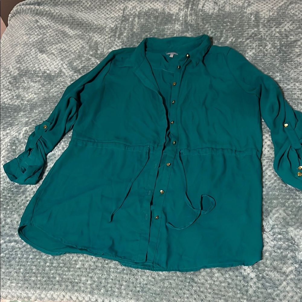 Charlotte Russe Green 3/4 Sleeve Button Down Blouse
